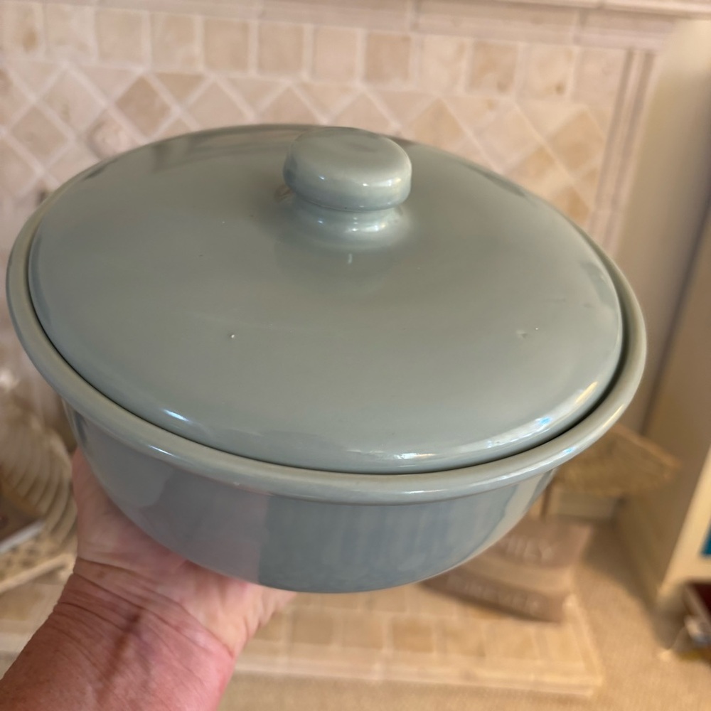 Bauer Vintage Pottery Casserole Dish